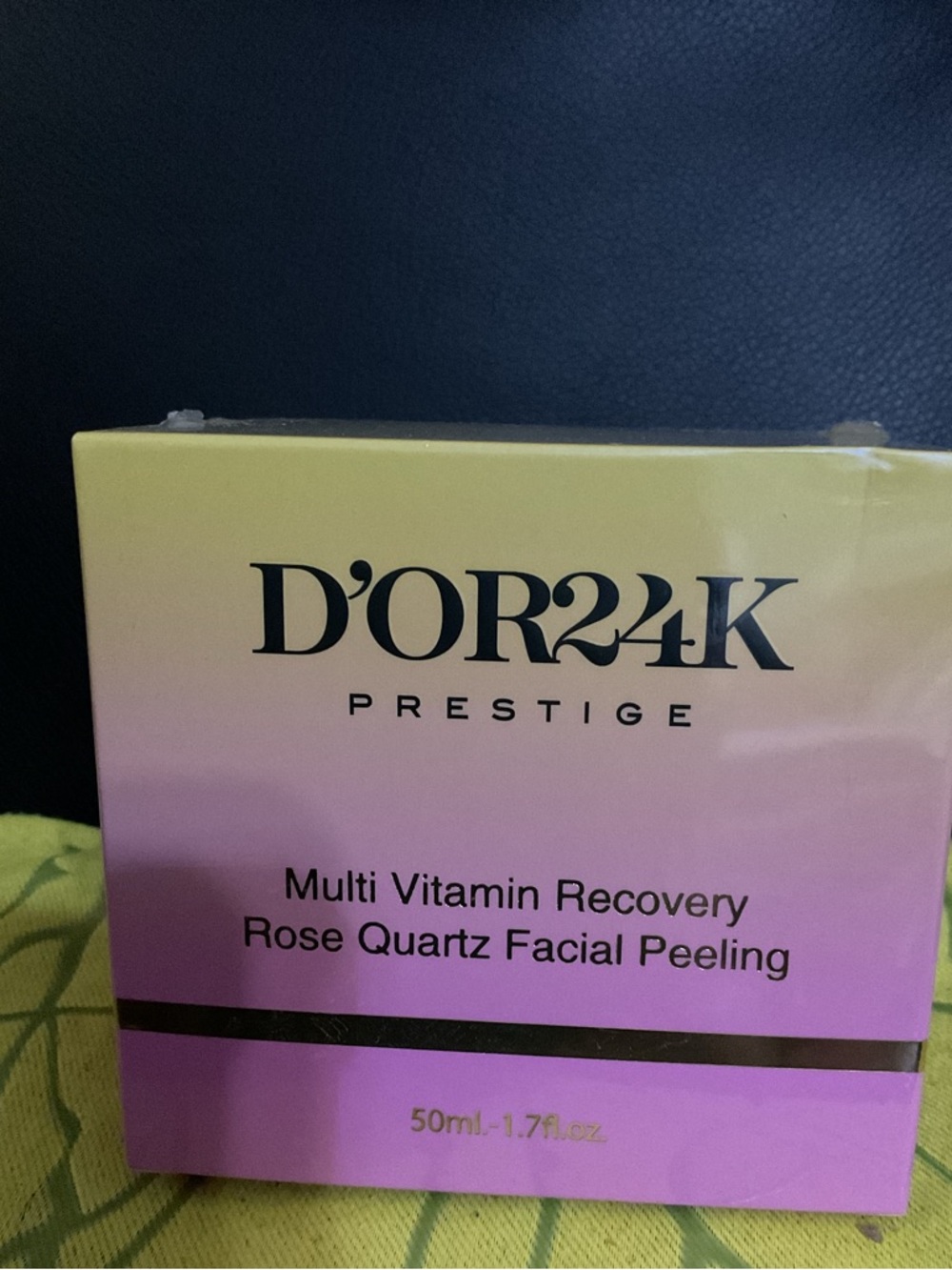 D'OR24K Prestige Rose Quartz Facial Peeling - Pink/Gold Packaging
